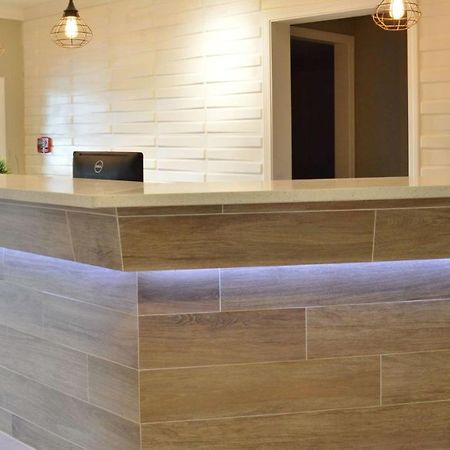 America'S Best Value Inn - Memphis Airport Екстериор снимка