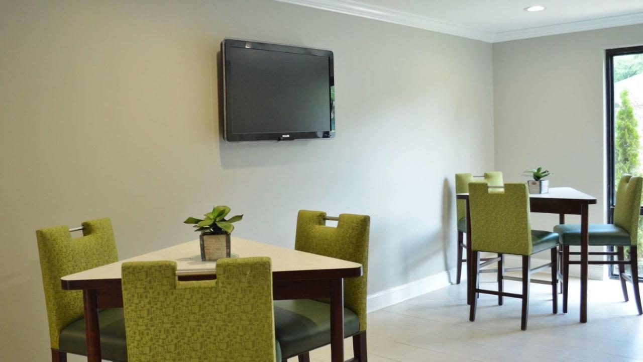 America'S Best Value Inn - Memphis Airport Екстериор снимка